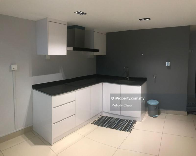 For Sale - INFINITY TOWER, FREEHOLD, DUPLEX, SOHO, SS6, KELANA JAYA ,