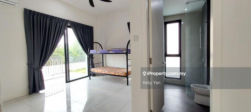 Rumah Berkembar untuk Dijual di Bandar Sungai Long, Selangor oleh Kelly Yan Kai Lit - iProperty.com.my