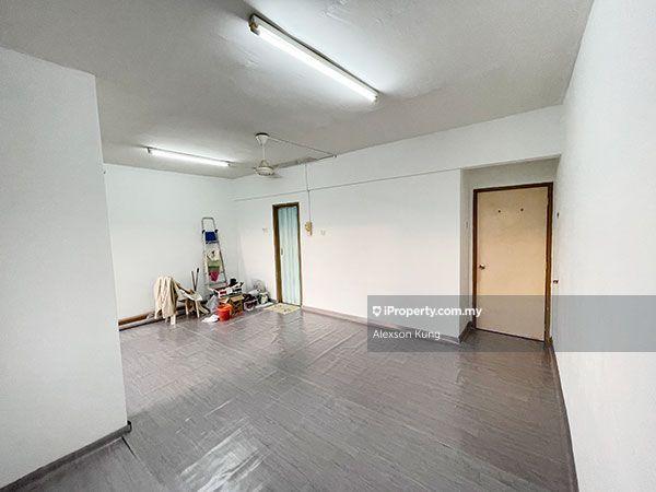 Condominium for Sale in Menara Alpha by Alexson Kung - iProperty.com.my