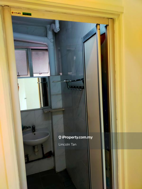 Rumah Pangsa untuk Disewa di Happy Garden Flat oleh Lincoln Tan - iProperty.com.my