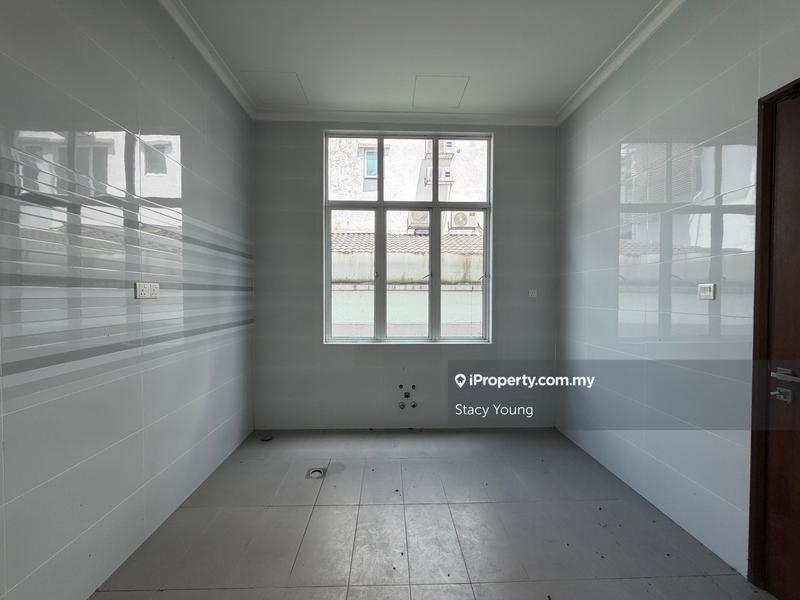 Rumah Berkembar untuk Dijual di Beverly Heights, Melawati oleh Stacy Young - iProperty.com.my