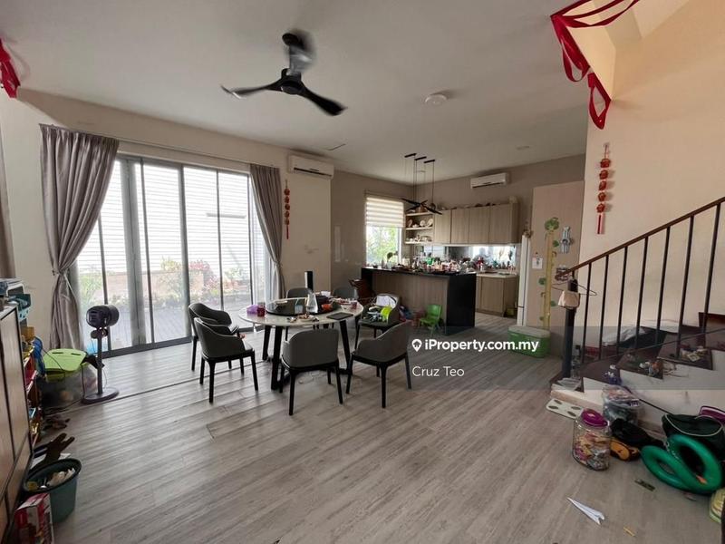 Banglo untuk Dijual di Lakefront Villa, Cyberjaya oleh Cruz Teo - iProperty.com.my