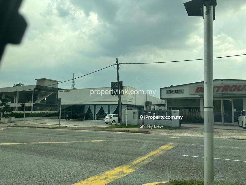 For Rent - Commercial Land For Rent, Corner