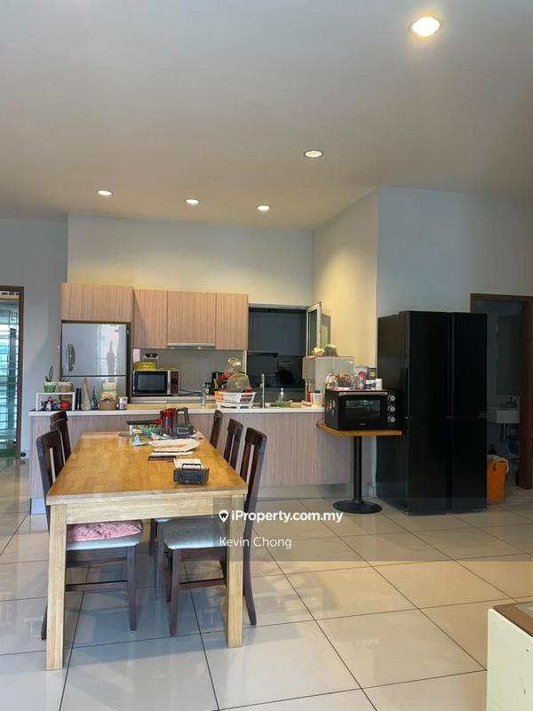 For Sale - Sri Putramas III / Royal Regent