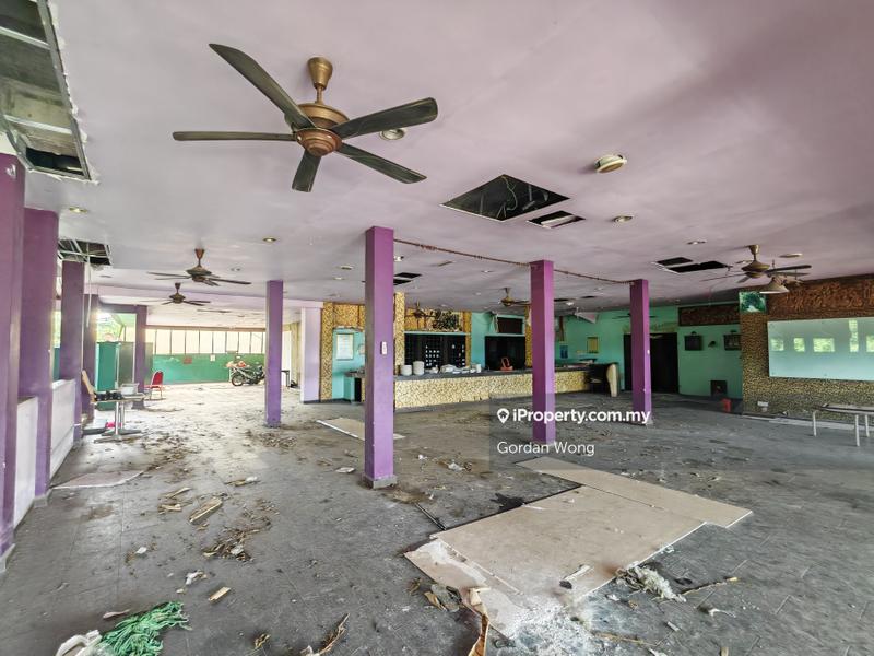 Bungalow House for Sale in Bandar Country Homes, Rawang by Gordan Wong - iProperty.com.my