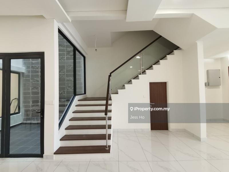 3-storey Terraced House for Sale in Happy Garden, Kuchai Lama by Jess Ho - Vila Setara Happy Garden Superlink - iProperty.com.my