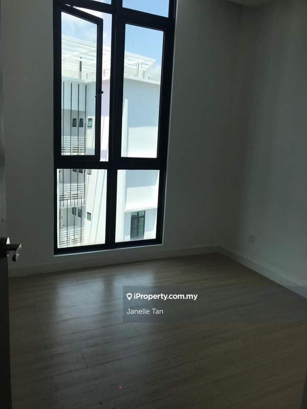 Service Residence for Sale in H2O Residences by Janelle Tan - iProperty.com.my
