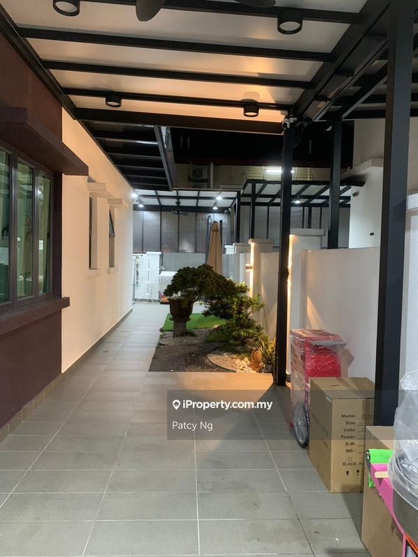 Rumah Berkembar untuk Dijual di Taman Bukit Serdang, Seri Kembangan oleh Patcy Ng - iProperty.com.my