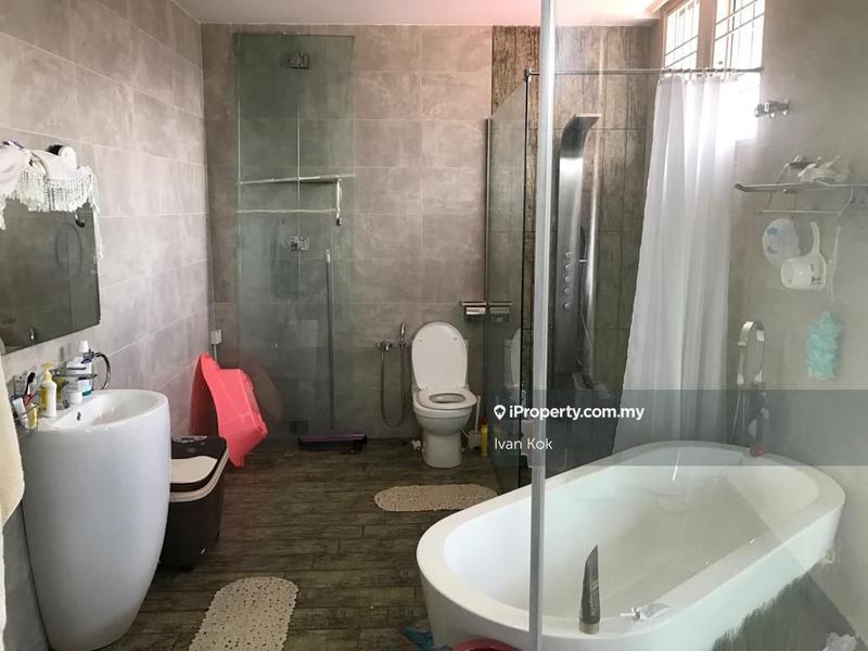 Rumah Berangkai 2 Tingkat untuk Dijual di Bukit Jelutong, Shah Alam oleh Ivan Kok - iProperty.com.my
