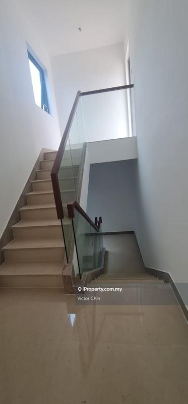 Rumah Berangkai 2 Tingkat untuk Dijual di Forest City Golf Resort Villa, Johor Bahru oleh Victor Chin - iProperty.com.my