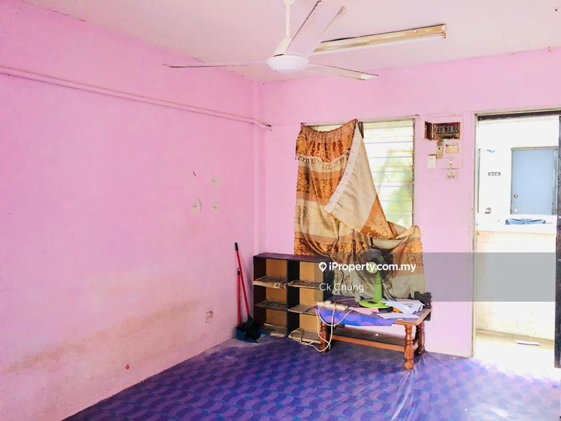 Flat for Sale in Pangsapuri 610 by Ck Chung - iProperty.com.my