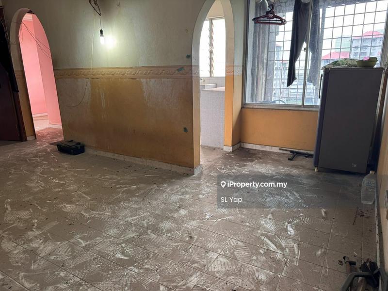 Flat for Sale in Desa Petaling Flat by SL Yap - Interior - iProperty.com.my