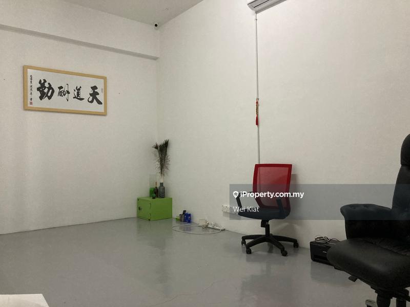 Kilang Teres untuk Dijual di Uep Industrial Park, Subang Jaya oleh Wei Kiat - iProperty.com.my