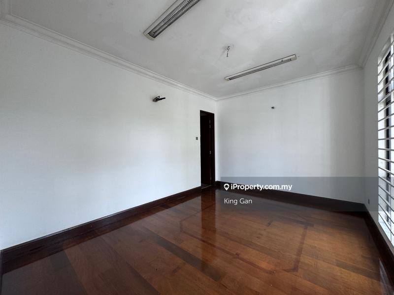 Rumah Berkembar untuk Dijual di Bandar Kinrara Seksyen 6, Bandar Kinrara oleh King Gan - iProperty.com.my