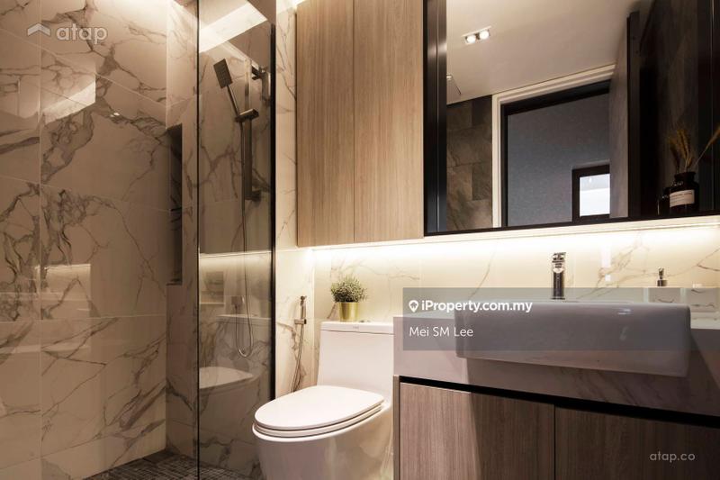 Twin Palms, Sungai Long Bathroom