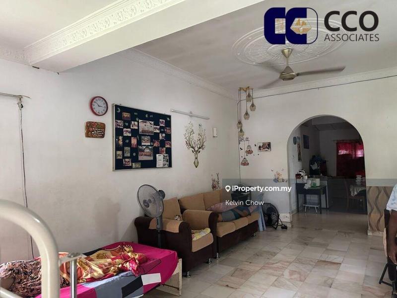 Banglo untuk Dijual di Canning Garden Facing Main Road Corner Unit, Ipoh oleh Kelvin Chow - iProperty.com.my