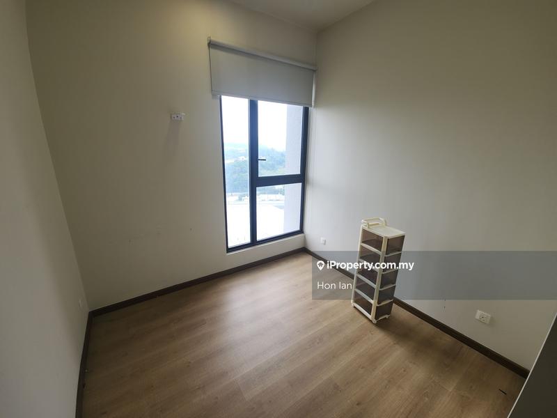 Service Residence for Sale in Twin Arkz by Hon Ian - iProperty.com.my