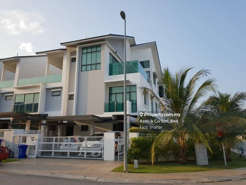 3-storey Terraced House for Sale in Denai Alam, Shah Alam by Fazli Shahar - iProperty.com.my
