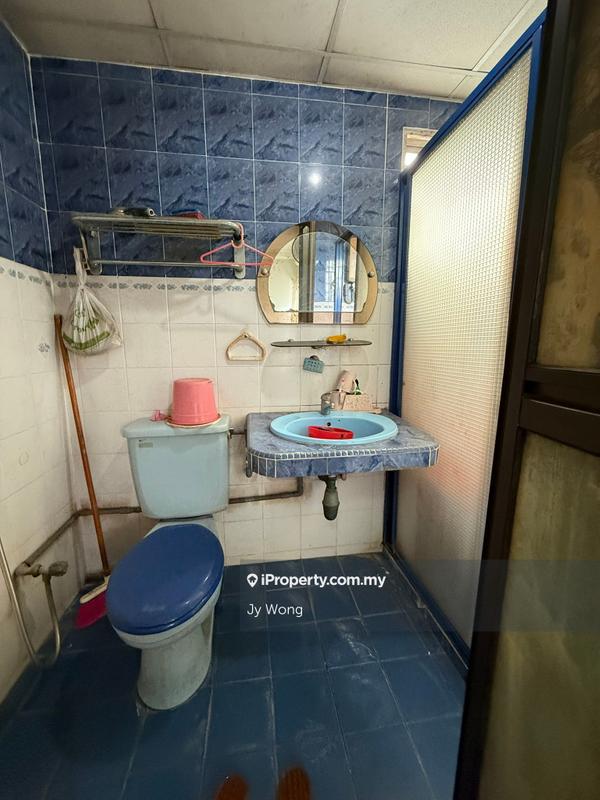 For Sale - De Tropicana