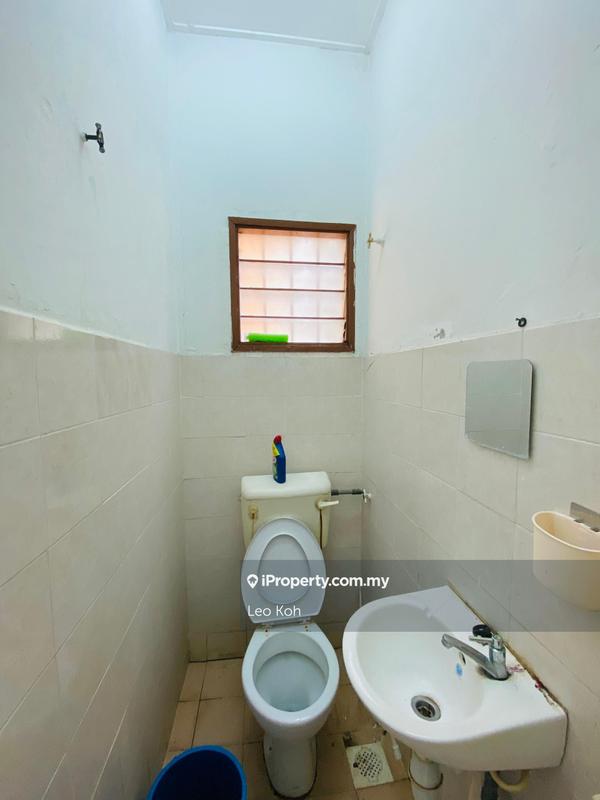 1-storey Terraced House for Sale in Taman Lestari Putra, Seri Kembangan by Leo Koh - iProperty.com.my