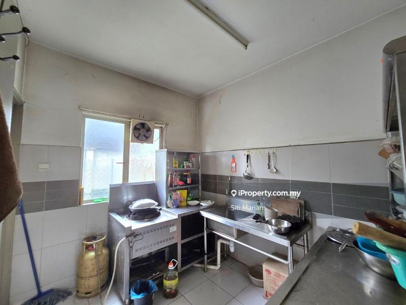 2.5-storey Terraced House for Sale in Seksyen 8, Bangi by Siti Mariam - iProperty.com.my