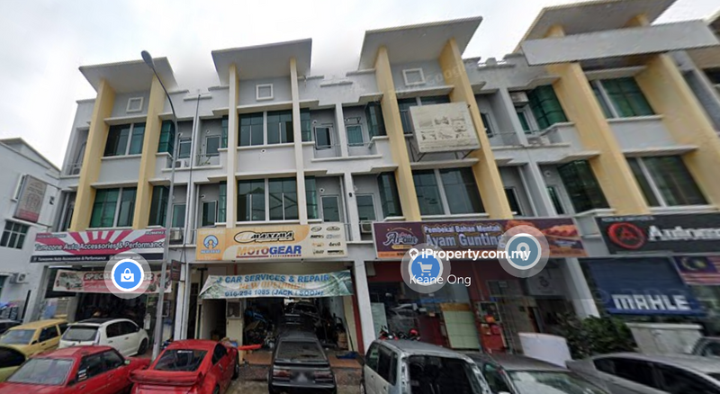 For Sale - jalan putra kajang , 3 storey , adjoining unit , kajang putra