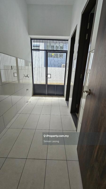 Semi-Detached House for Sale in Bukit Jelutong, Shah Alam by Simon Leong - iProperty.com.my