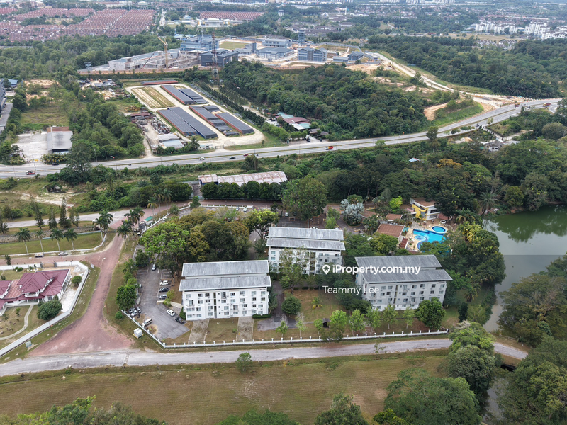 For Sale - 3.013 Acres Converted Commercial Land Taman Tasik Semenyih, Leasehold
