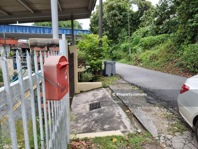 Rumah Berangkai 1 Tingkat untuk Dijual di Taman Broleh, Batu Pahat oleh Albert Teo - iProperty.com.my