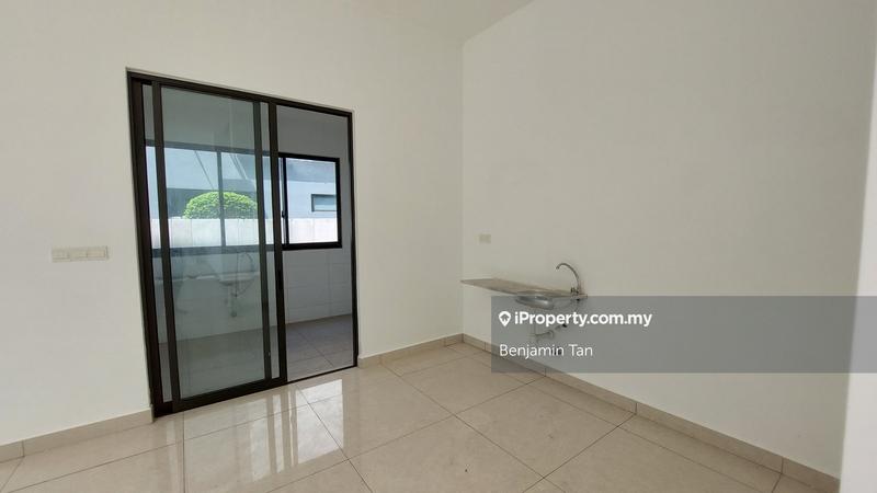 Bungalow House for Sale in Kota Kemuning, Shah Alam by Benjamin Tan - iProperty.com.my