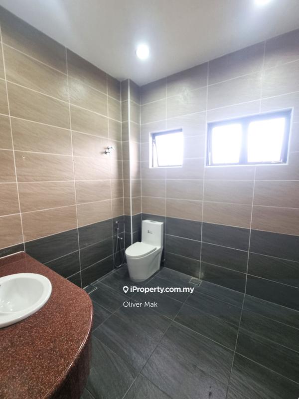 Banglo untuk Dijual di Bukit Jalil Golf, Bukit Jalil oleh Oliver Mak - iProperty.com.my