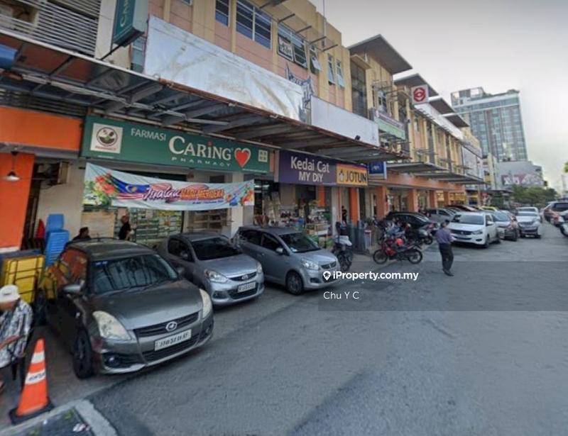 For Sale - Freehold, Potential ROI 5%, 3sty Prime Shop Dataran Glomac, Kelana Jaya , Fully Tenanted , Best Buy