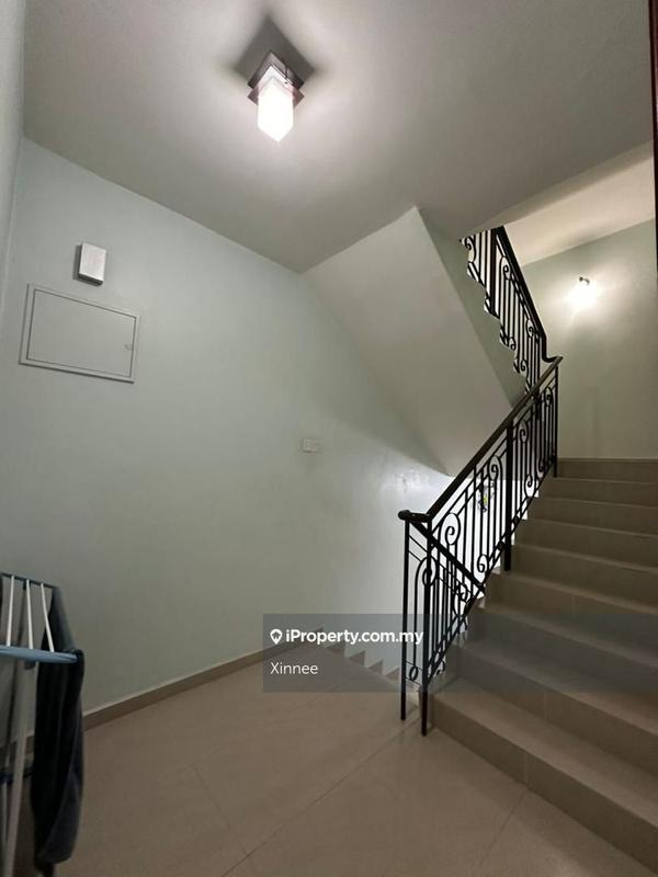 Townhouse for Sale in Bukit Dumbar, Jelutong by Xinnee - iProperty.com.my