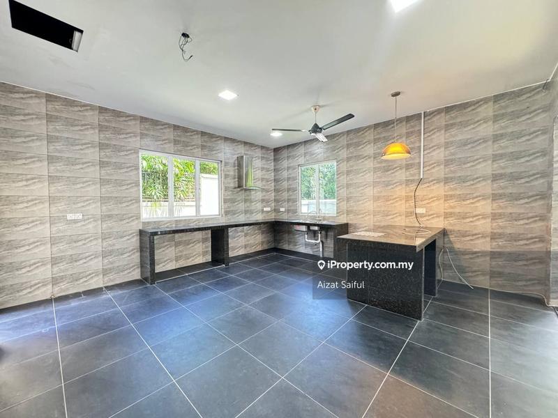 Rumah Teres untuk Dijual di Bukit Jelutong, Shah Alam oleh Aizat Saiful - iProperty.com.my