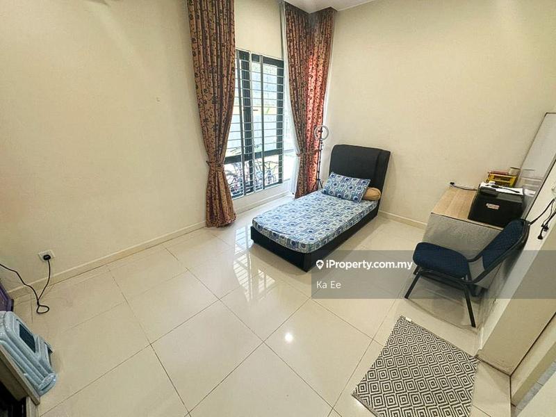 Rumah Berkembar untuk Dijual di Hemingway Residences Bandar Seri Coalfields, Sungai Buloh oleh Ka Ee - iProperty.com.my