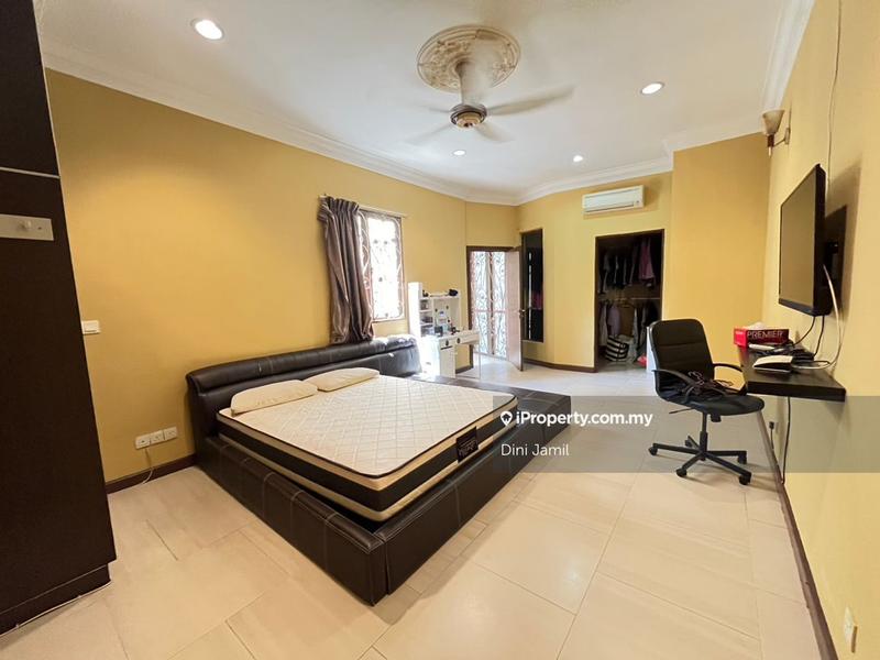 Rumah Teres 2-Tingkat untuk Dijual di Bukit Jelutong, Shah Alam oleh Dini Jamil - iProperty.com.my