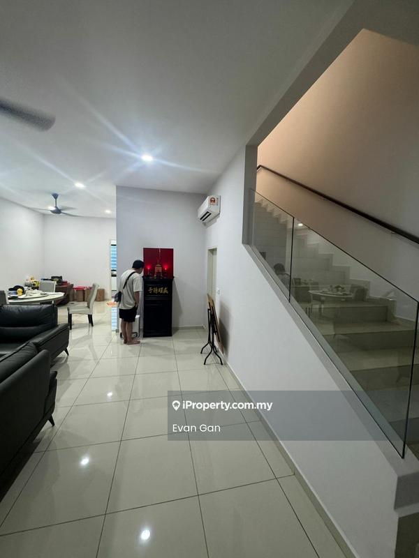Rumah Teres 2-Tingkat untuk Dijual di Taman Satu Krubong, Krubong oleh Evan Gan - Living Room - iProperty.com.my