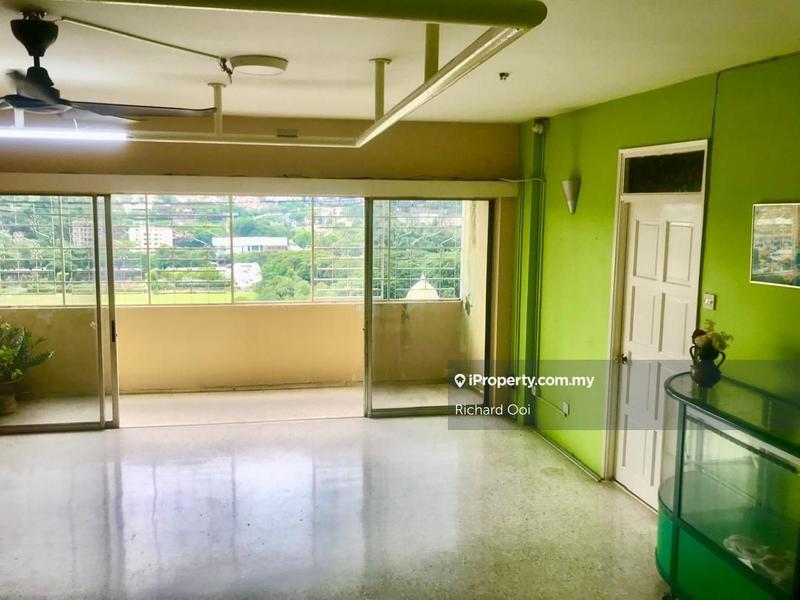 For Rent - Crescent Court