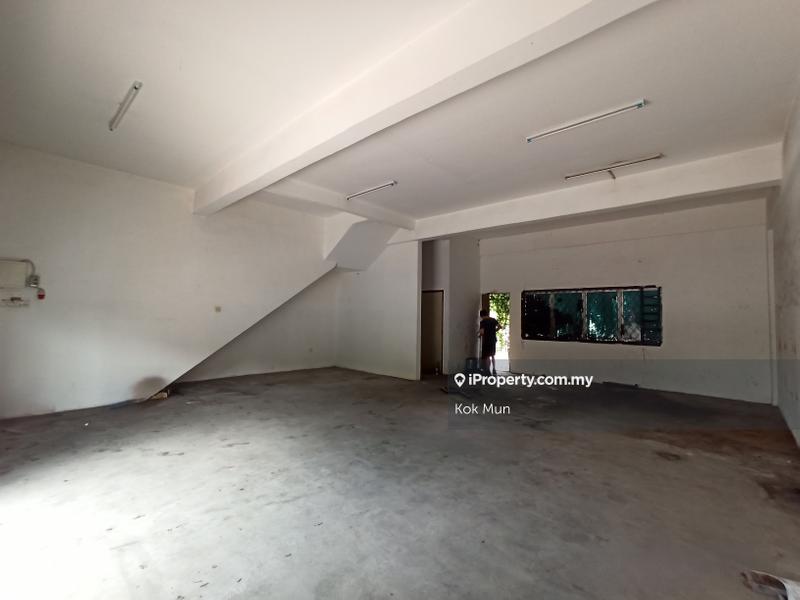 Kedai untuk Dijual di Medan Lapangan Suria, Ipoh oleh Kok Mun - iProperty.com.my