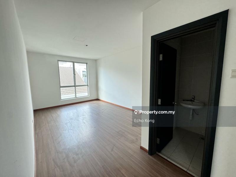 3-storey Terraced House for Sale in Bandar Country Homes, Rawang by Echo Kong - iProperty.com.my