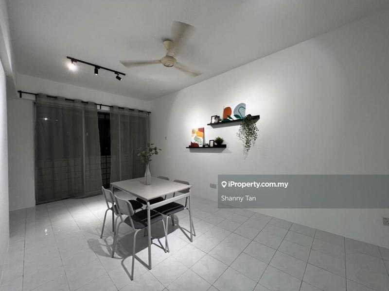 For Sale - Forest Green