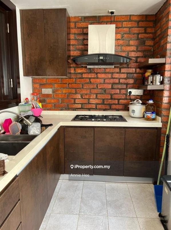 Rumah Teres 2.5-Tingkat untuk Dijual di Rimbunan Hijau | 2.5 Storey Intermediate, Kota Kinabalu oleh Annie Hee - iProperty.com.my