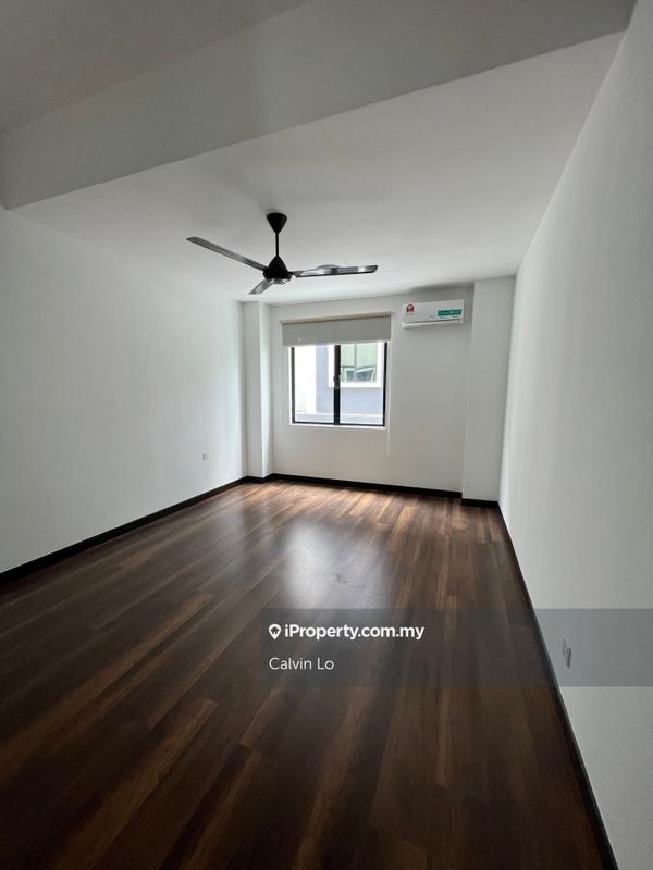 Rumah Berangkai 3 Tingkat untuk Dijual di Taman Damai Utama, Bandar Kinrara oleh Calvin Lo - iProperty.com.my