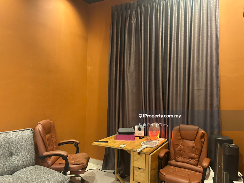 Rumah Berangkai 3 Tingkat untuk Dijual di Taman Bukit Serdang, Seri Kembangan oleh Kok Peng Choy - iProperty.com.my