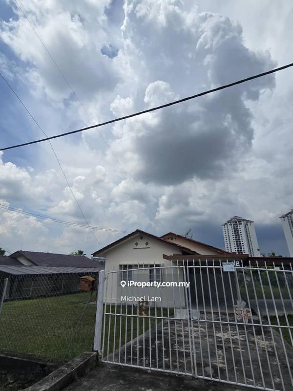 Bungalow House untuk Dijual di Seksyen 12, Petaling Jaya oleh Michael Lam - iProperty.com.my