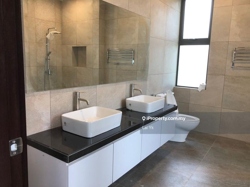 Bungalow House for Sale in Subang Heights, Subang Jaya by Lai Yk - iProperty.com.my