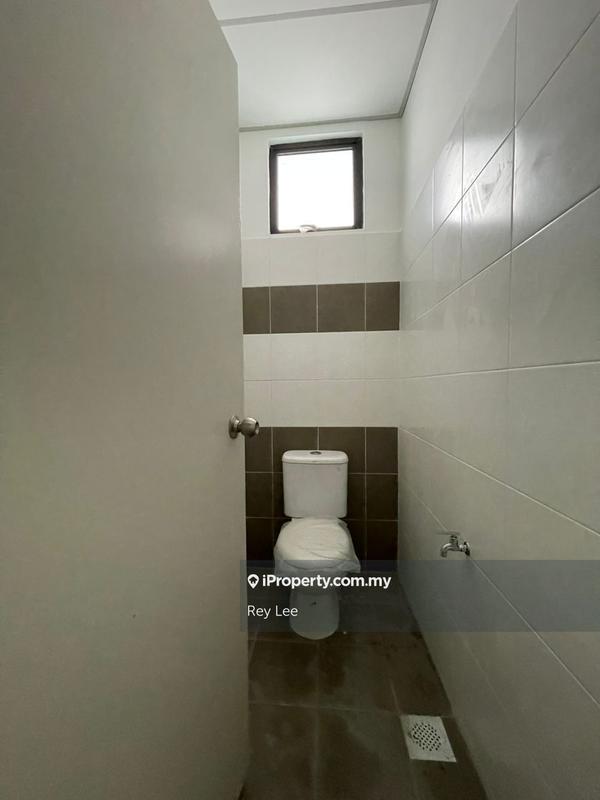 Kedai untuk Disewa di Kampung Dato Onn, Johor Bahru oleh Rey Lee - iProperty.com.my