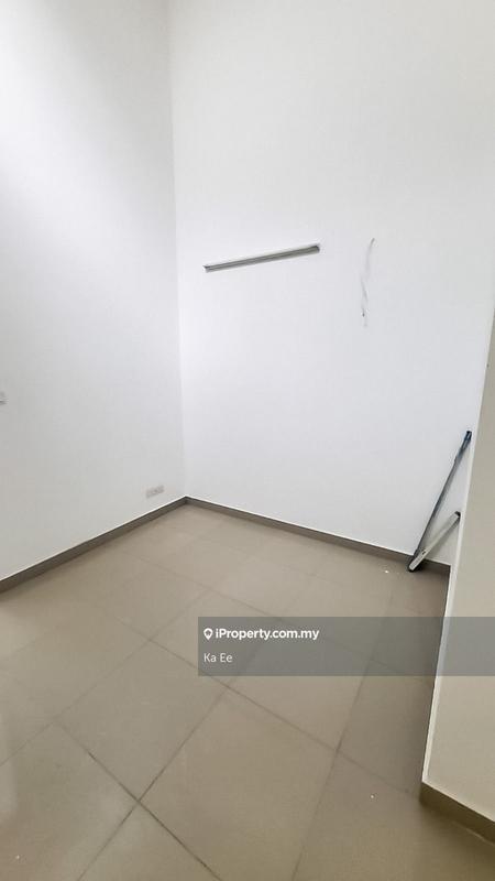 2-storey Terraced House for Sale in Ixora Residences Bandar Seri Coalfields, Sungai Buloh by Ka Ee - iProperty.com.my