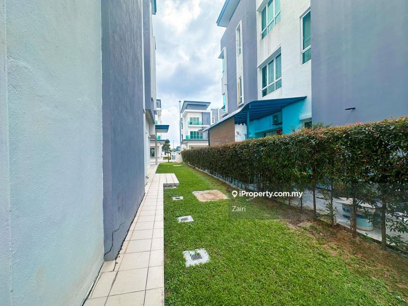 Rumah Berkembar untuk Dijual di Bandar Bukit Raja, Klang oleh Zairi - iProperty.com.my