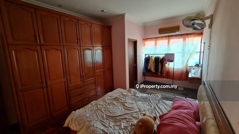 Rumah Berkembar untuk Dijual di Taman Lestari Perdana, Seri Kembangan oleh Adrian Leong - iProperty.com.my
